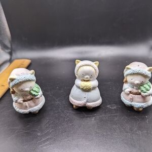 Vintage Lot Of 3 Adorable Winter Christmas Themed Figurines